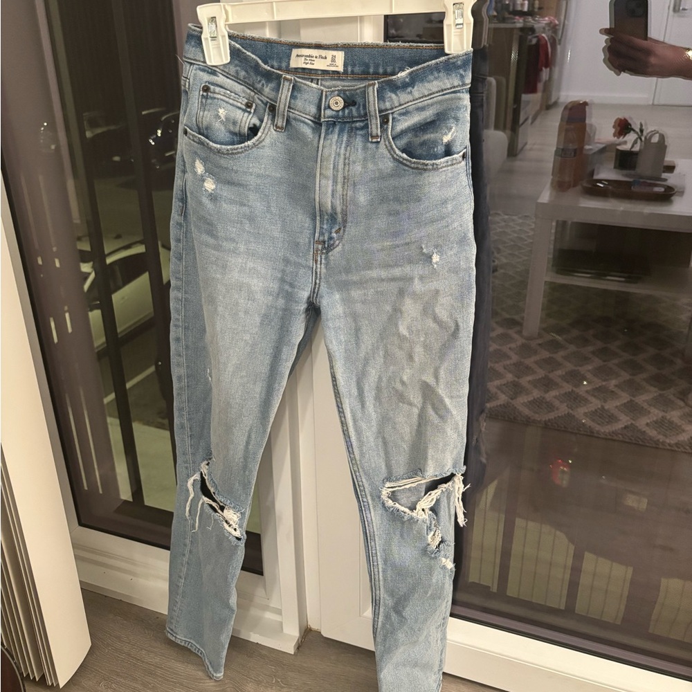 Ripped Mom Jeans
